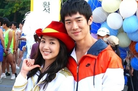 rachelmypark_ru's tweet photo. Happy 15th Anniversary:
Drama "Running Gu ",
June, 10 💐
#ParkMinYoung #박민영 #朴敏英 #パクミニョン #พัคมินยอง #RunningGu #런닝구 https://t.co/VpQ0ABXR4r
