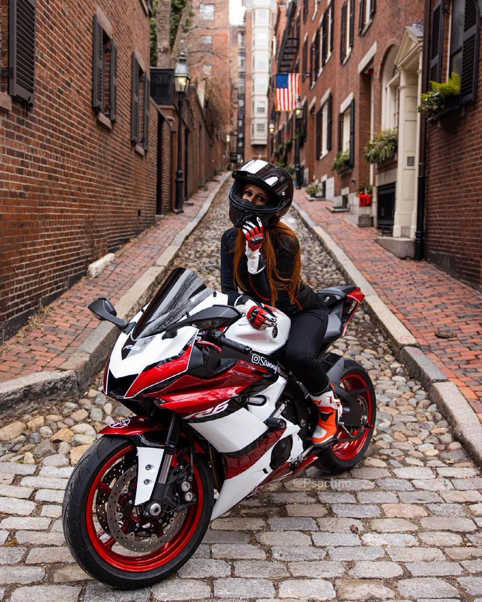 Yamaha R6
#BikerGirl

📸
Sammyemarques