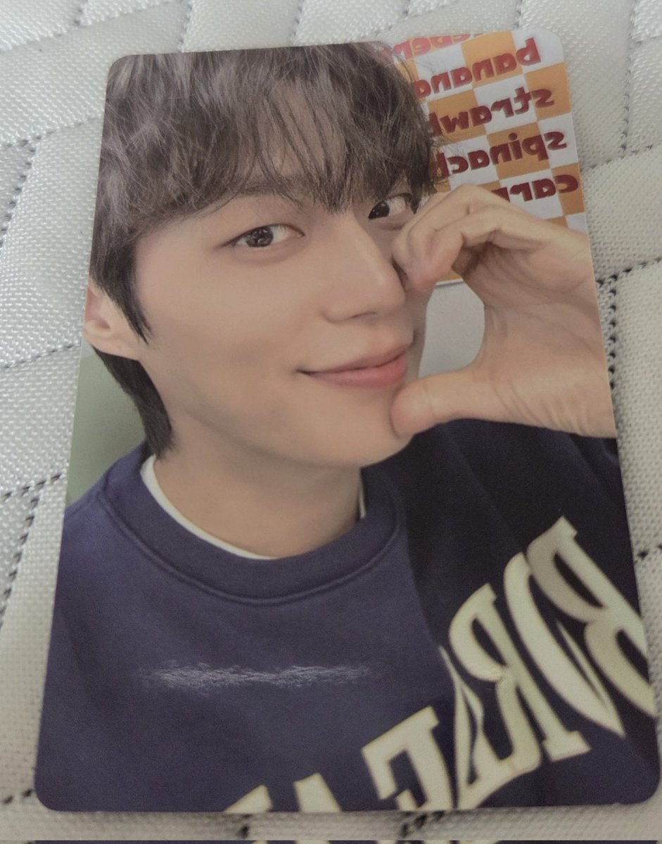 smile_highlight's tweet photo. 하이라이트 포카 교환하실분🥹
저 - 하이마트 5만원 미공 볼하트두준
라이트 - 하이마트 포토북 장미동운

이번 콘서트에서 교환 가능합니다!
메세지 주세요!
#하이라이트 #윤두준 #손동운 #하이라이트팬콘 #하이마트 https://t.co/YDSeK4foKl