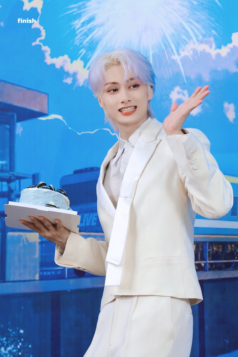 finish0610's tweet image. 250610
🎂
#준 #JUN #문준휘 #文俊辉 #세븐틴 #SEVENTEEN