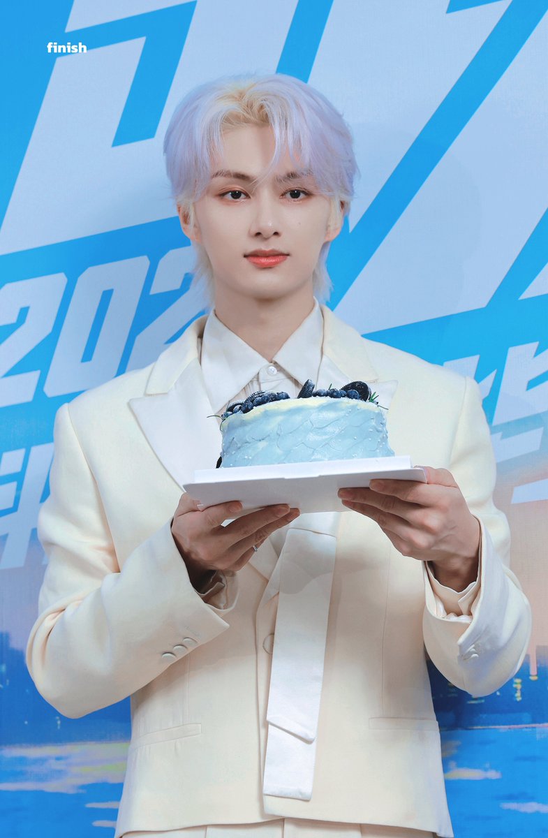 finish0610's tweet image. 250610
🎂
#준 #JUN #문준휘 #文俊辉 #세븐틴 #SEVENTEEN