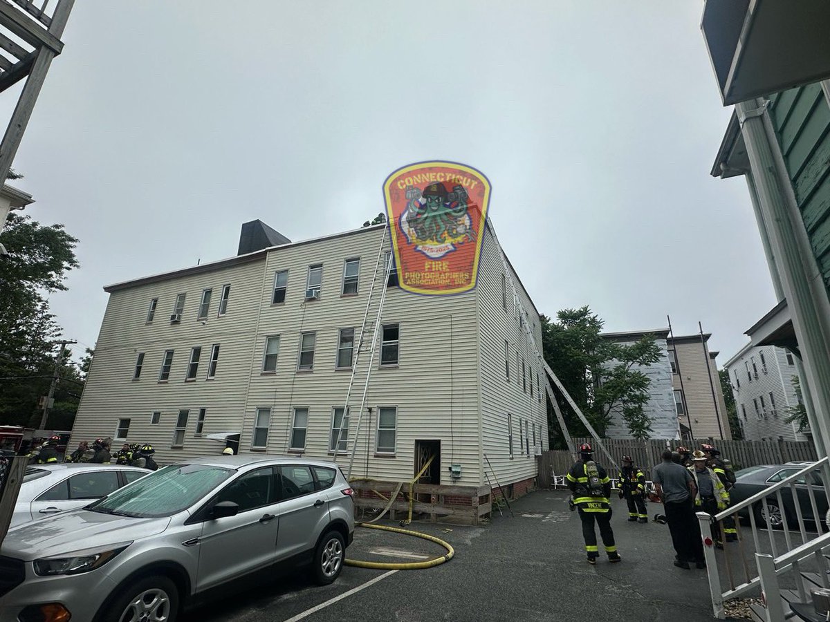 CT Fire Photo (@ctfirephoto) on Twitter photo HAPPENING NOW: CFPA Social Media Director Julian Tague <a href="/857FirePhotos/">857_Fire_Photography</a> is on scene in Cambridge, Mass at the 2nd alarm. #cambridgemass #cambridgefire HAPPENING NOW: CFPA Social Media Director Julian Tague <a href="/857FirePhotos/">857_Fire_Photography</a> is on scene in Cambridge, Mass at the 2nd alarm. #cambridgemass #cambridgefire