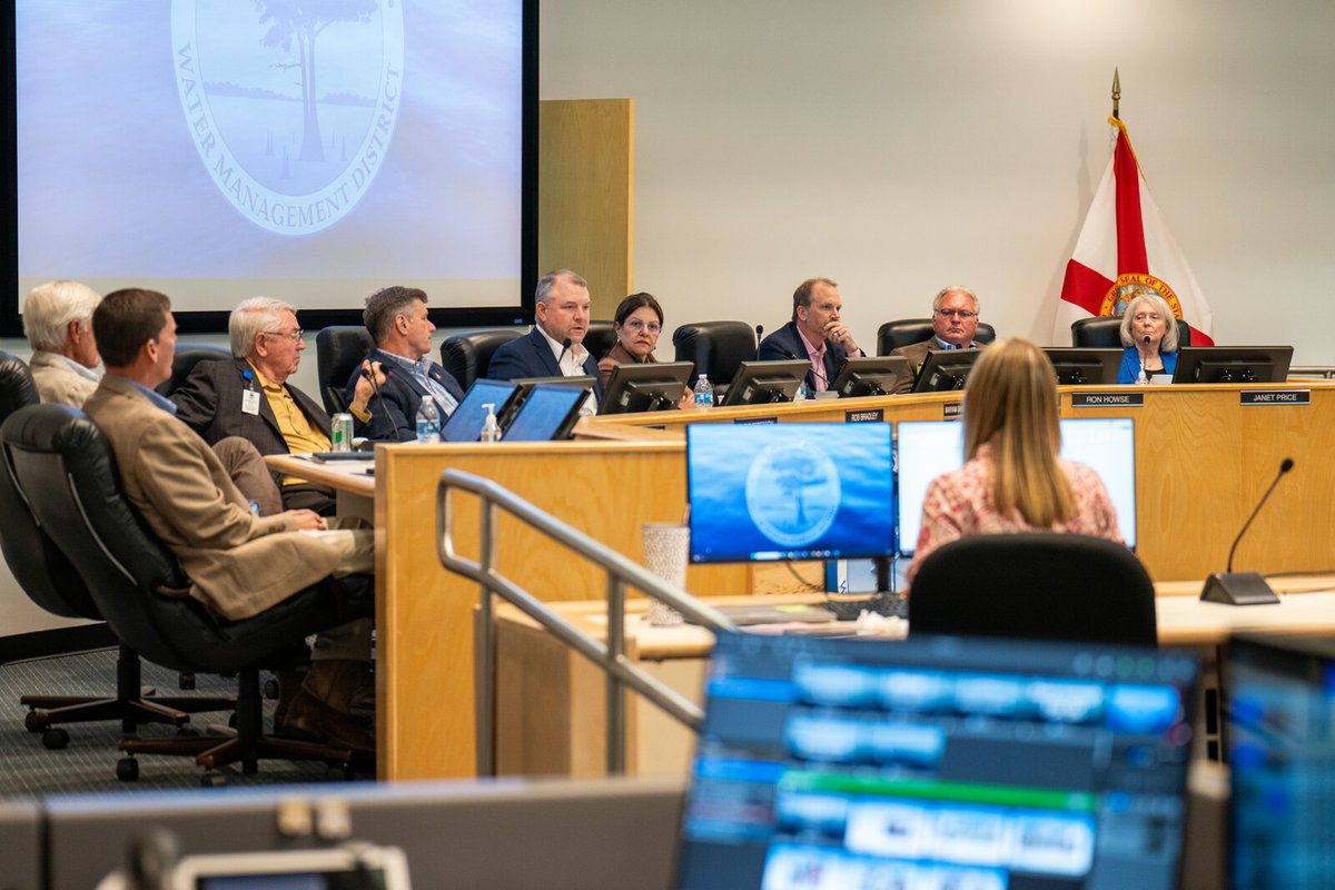 Join us for the Governing Board Meeting on today at the SJRWMD Headquarters.
This meeting is open to the public! 🏛️ 🙌
📅 Date: Tuesday, June 10th, 2025
⏰ Time: 10:00 AM
📍 Location: 4049 Reid St, Palatka, FL 32177
We look forward to seeing you there! 👥🌿 #SJRWMD