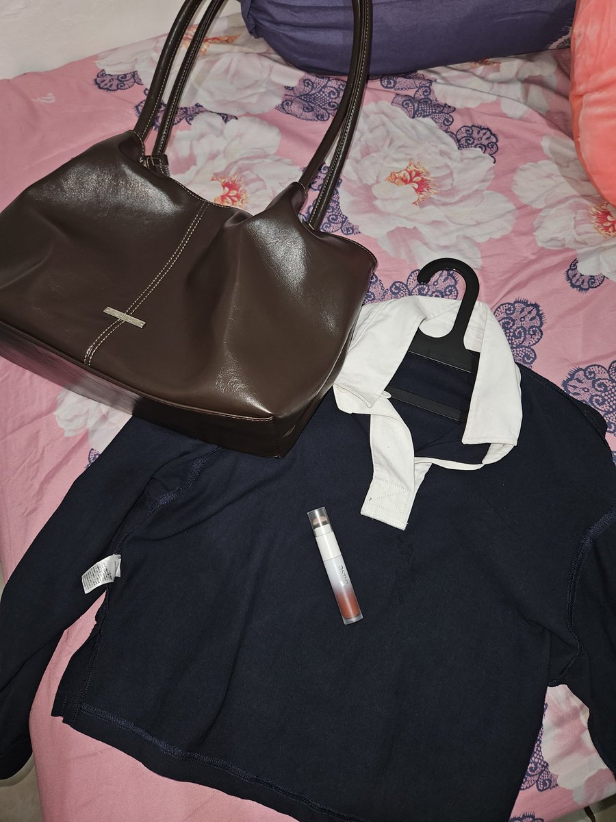 mention after dm/like my tweet if u want to buy tweet media
