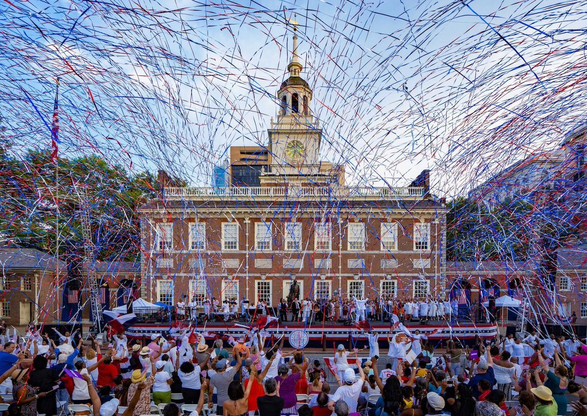 A #Philadelphia il #4luglio si festeggia in grande stile!
Voli diretti da Roma, Napoli, Milano e Venezia rendono ancora più facile vivere l’#IndependenceDay tra storia, musica, fuochi d’artificio e il grande festival #WawaWelcomeAmerica🎆🇺🇸🎶 
<a href="/discoverPHL/">discoverPHL</a>
bit.ly/3Znq4K1