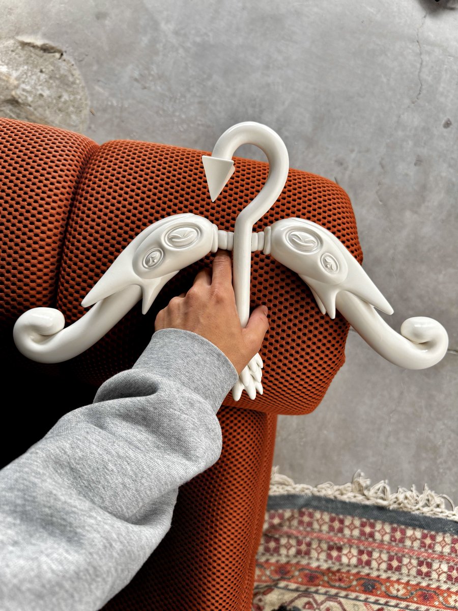 glyvees's tweet image. Bow-shaped hanger, drawn from one of my paintings 🏹🍏