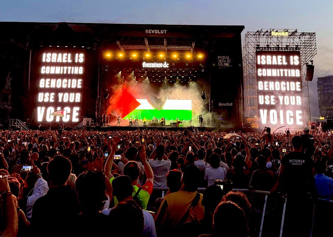 Irish artists are built different, ngl (photos from <a href="/hairzier/">maria ★</a> and <a href="/dlLambo/">Daniel Lambert</a>)