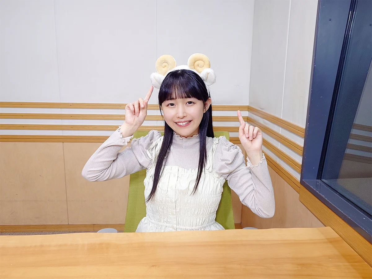 新品）羊宮妃那 HOOOOPE! パーカー GtFasyebIAAzIU_?format=webp&