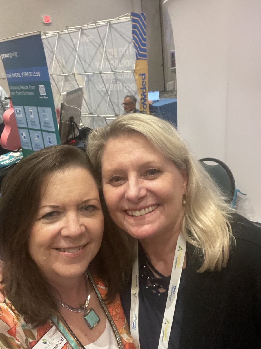 BEST part of ⁦<a href="/AFPFL/">AFP Florida</a>⁩ Planet Philanthropy? Seeing mentors like Peggy Calhoun, ACFRE!! #PPAFP25