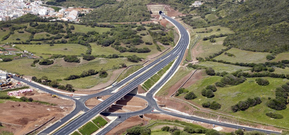 ✅ La carretera Me-1 ja ha estat reoberta al trànsit a Mitjan Lloc. Tots els nostres serveis recuperen les rutes i els horaris habituals. Gràcies. #avisosdeTMSA