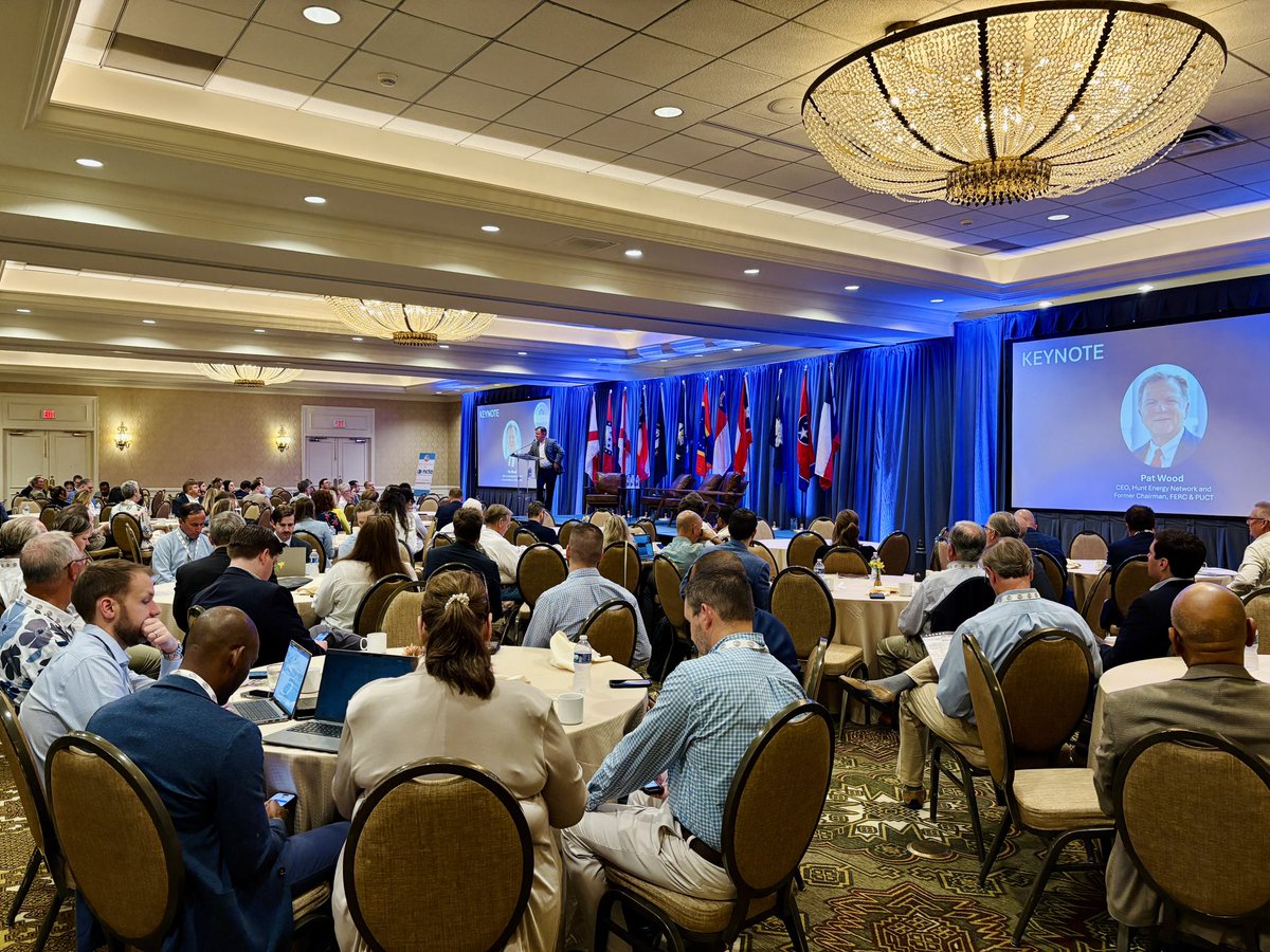Full house for Day 2 of the 2025 SEARUC Annual Education Conference!

Pat Wood, former chairman of FERC and the PUCT, is kicking off today’s events. 
#SEARUC