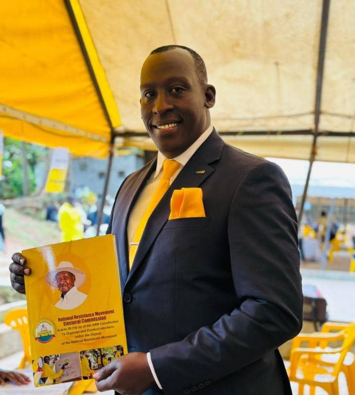 The Political Antidote (@theandidote) on Twitter photo The son of the soil Hon <a href="/SethMurari/">Seth Murari</a> has picked forms expressing interests of leading Mbarara City as a Mayor for 2026/31. This follows concerns from City natives expressing concerns on leadership gaps. The son of the soil Hon <a href="/SethMurari/">Seth Murari</a> has picked forms expressing interests of leading Mbarara City as a Mayor for 2026/31. This follows concerns from City natives expressing concerns on leadership gaps.