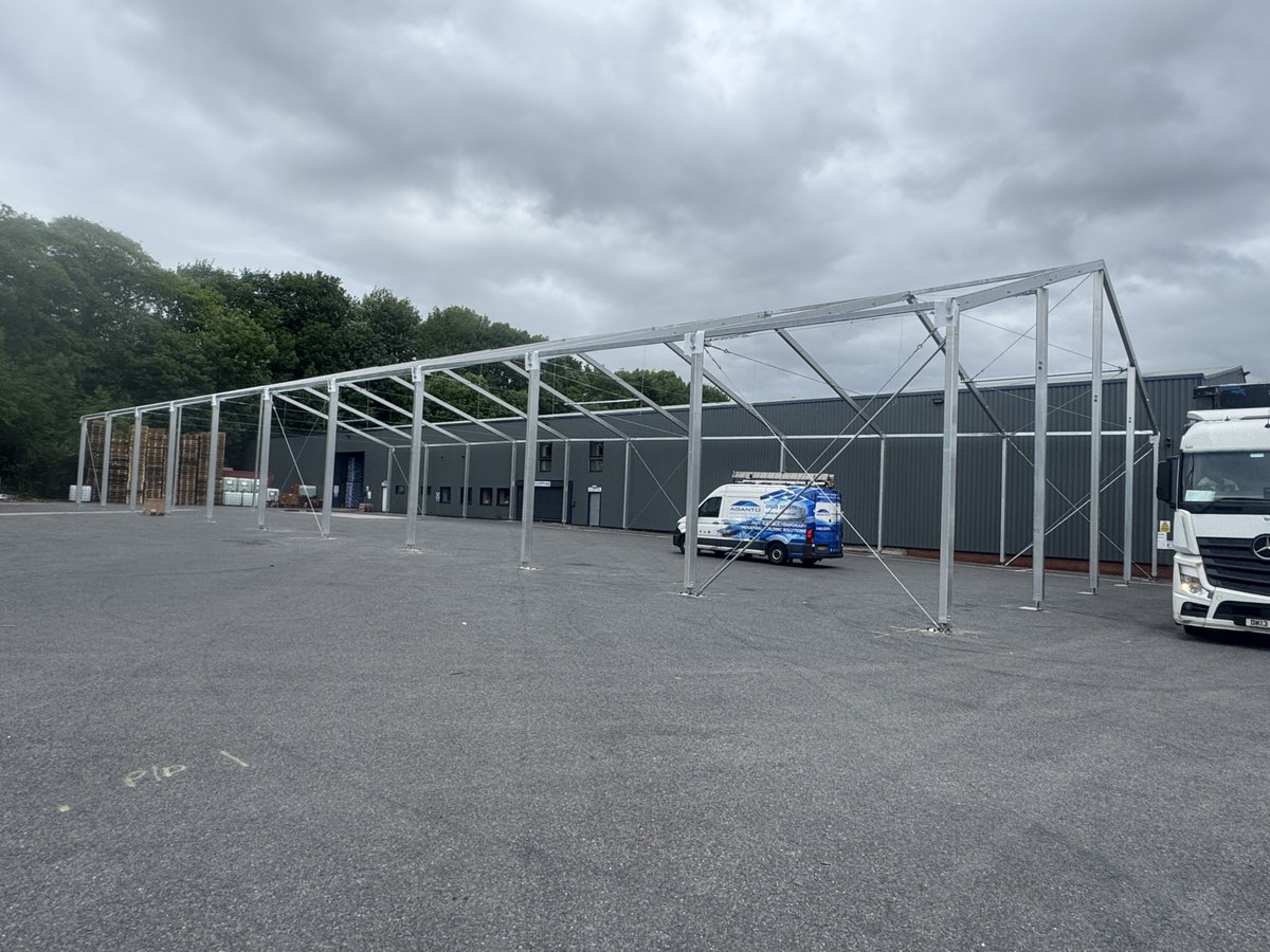 Another great days work for the aganto team!

The frame has been fully installed on a brand new storage building for our client in blackburn.

We can't wait to see the finished result.

#aganto #temporarybuilding #storage