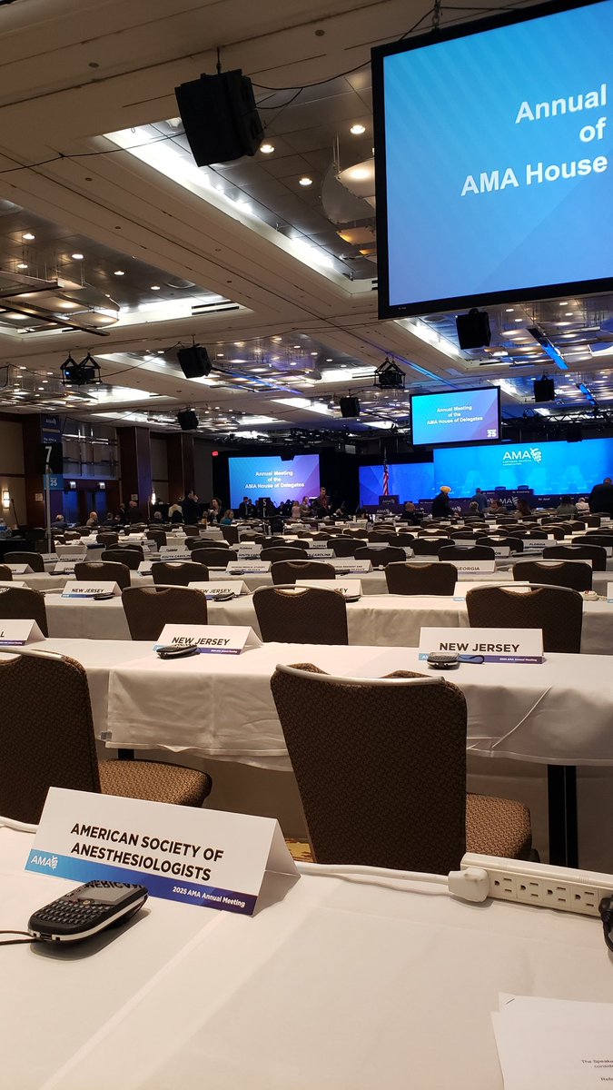 Beautiful morning in Chicago for #AMAmtg 🌞

Great day for elections at the House of Delegates today! <a href="/AmerMedicalAssn/">AMA</a>