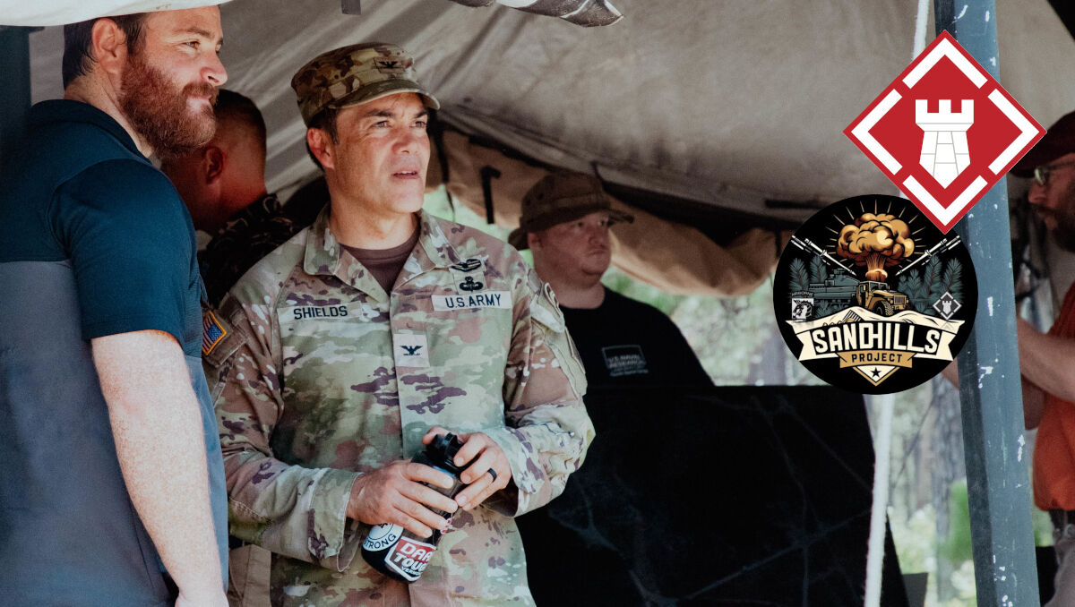 Learning from stalemates in #Ukraine, the <a href="/USArmy/">U.S. Army</a>'s <a href="/20thEngineerBde/">20thEngineerBrigade</a> has a new approach. Sean Shields' Sandhills Project uses cheap, scalable robots to breach defenses, restore maneuver &amp; keep soldiers safe. w/ <a href="/TSpahr9340/">Tom Spahr</a> #WAR_ROOM

bit.ly/3HxMh1M