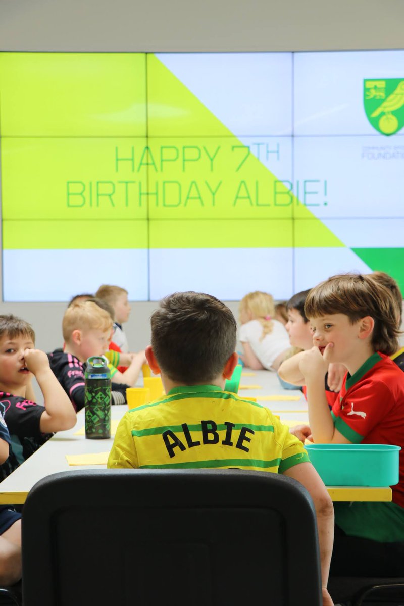 𝗕𝗲 𝗹𝗶𝗸𝗲 𝗔𝗹𝗯𝗶𝗲! 🎉

And book a birthday party to remember at The Nest 😃

Find out more here 👉 thenest.org.uk/book-with-us/c…

#TheNest #Norwich #BirthdayParties #FootballParty #AdventurePlayground #childrensparties