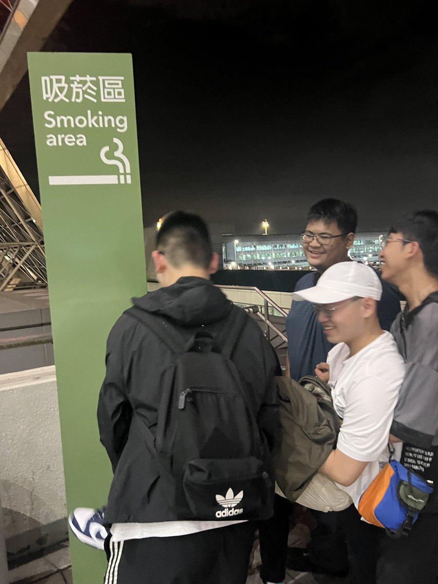 引退的水👍 tweet media