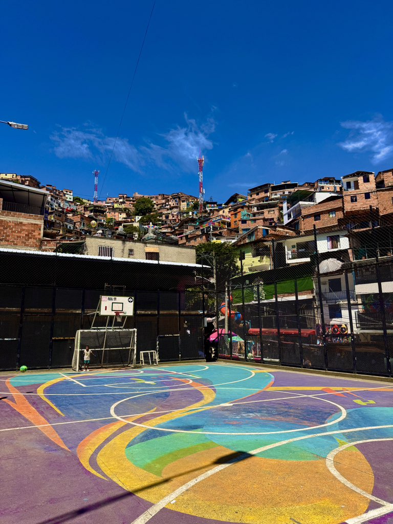 Max Hayes (@maxdhayes) on Twitter photo The most amazing first week in Columbia, with 5 weeks left of my South America travels 🌎
Delighted to also find out I’ll be graduating with a first class honours in Broadcast Journalism at <a href="/SalfordUni/">University of Salford</a>! Huge thanks to friends, family and the uni for their support 🙏 The most amazing first week in Columbia, with 5 weeks left of my South America travels 🌎
Delighted to also find out I’ll be graduating with a first class honours in Broadcast Journalism at <a href="/SalfordUni/">University of Salford</a>! Huge thanks to friends, family and the uni for their support 🙏