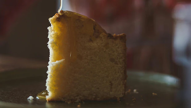 NDTVFood's tweet photo. Malva Pudding: South Africa's Iconic Dessert With Incredible Taste And Texture
https://t.co/J2I05j4AfN
#malvapudding #southafrica #dessert https://t.co/tBjuoX9Egz