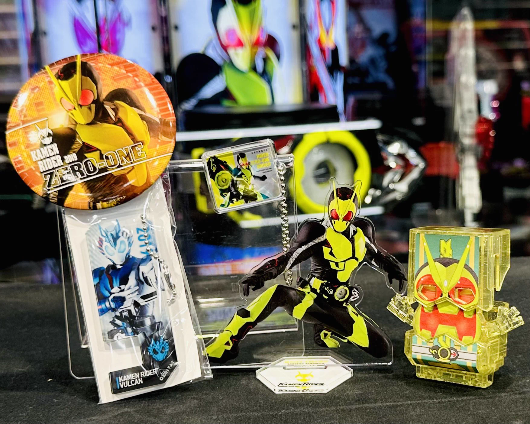 仮面ライダーゼロワン アクリルスタンドセット ver.2 仮面ライダーストア on X: 
