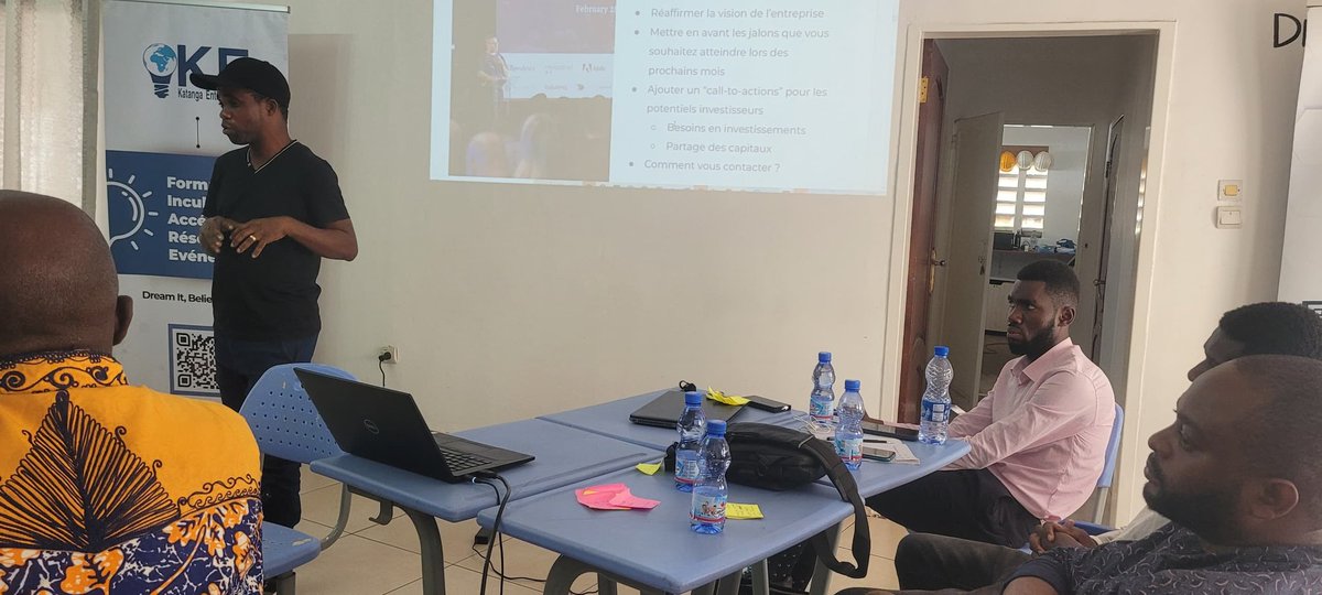 Katanga Entrepreneurs x Ovation | Masterclass Impact Social 

Une vingtaine de jeunes talents participent à cette journée de formation enrichissante, renforçant notre engagement avec l'écosystème entrepreneurial de Lubumbashi.