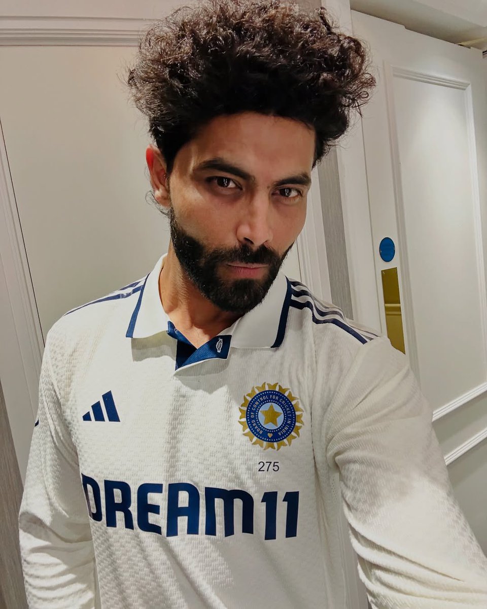 Jaddu revealing all New kits😂🔥

Then practice kit and now Og new jersey!!!😎

The new vlogger of Indian Cricket team!!!😂☠️