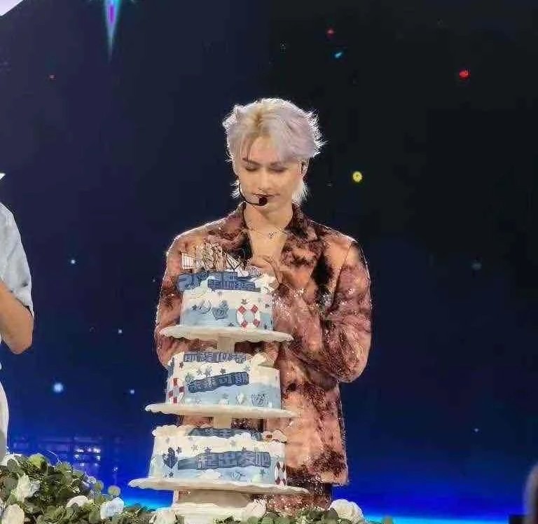 Thankyou for loving our Junhui so dearly ❤️