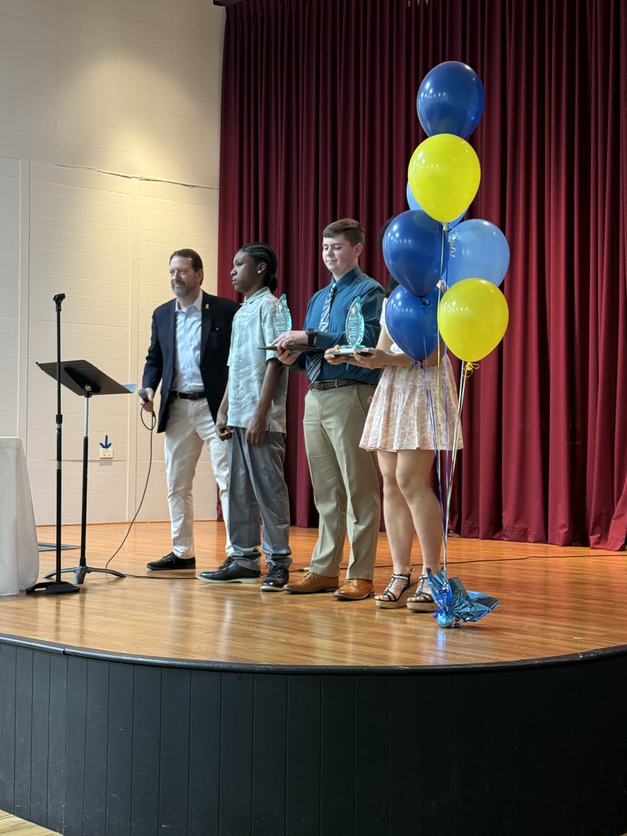 Sweet Home Central School District (@sweethomecsd) on Twitter photo Congrats to 8th grader Thomas Hayter, recipient of the Holocaust Education Resource Organization (HERO) 2025 Abek Student Upstander Award from <a href="/buffalojewish/">Buffalo Jewish Federation</a>! Thomas is an example of kindness and belonging in our school community and beyond. #WeAreSweetHome #SPGoal3 Congrats to 8th grader Thomas Hayter, recipient of the Holocaust Education Resource Organization (HERO) 2025 Abek Student Upstander Award from <a href="/buffalojewish/">Buffalo Jewish Federation</a>! Thomas is an example of kindness and belonging in our school community and beyond. #WeAreSweetHome #SPGoal3