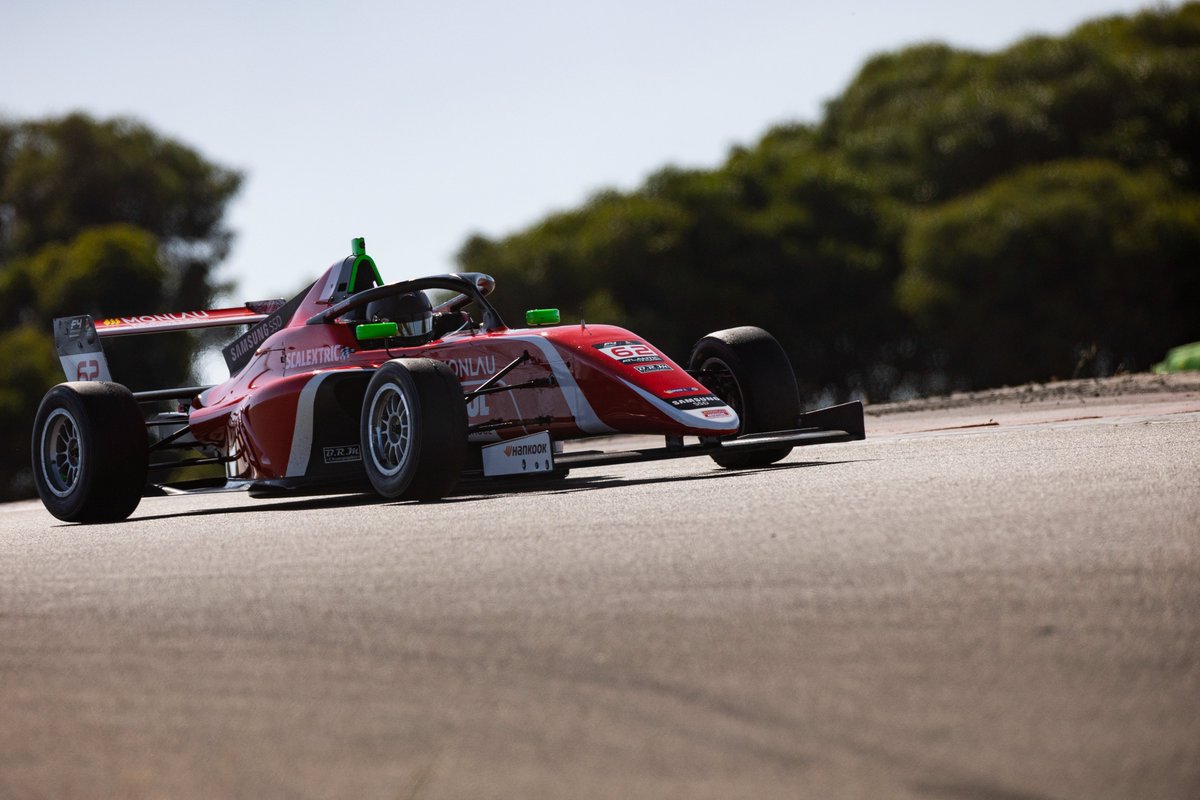 Mediagé Comunicación (@mediagecom) on Twitter photo 📈 Fin de semana de evolución para <a href="/MonlauMotul/">Monlau Motul Technical School</a> en la tercera prueba de la <a href="/F4Spain/">F4 Spanish Championship</a>
💪 El mejor resultado del equipo en Portimão fueron dos 13º puestos, logrados por Lorenzo Campos en la primera carrera y Francisco Monarca en la tercera.
+info ➡️ logicmailing.com/Monlau/2025/F4… 📈 Fin de semana de evolución para <a href="/MonlauMotul/">Monlau Motul Technical School</a> en la tercera prueba de la <a href="/F4Spain/">F4 Spanish Championship</a>
💪 El mejor resultado del equipo en Portimão fueron dos 13º puestos, logrados por Lorenzo Campos en la primera carrera y Francisco Monarca en la tercera.
+info ➡️ logicmailing.com/Monlau/2025/F4…