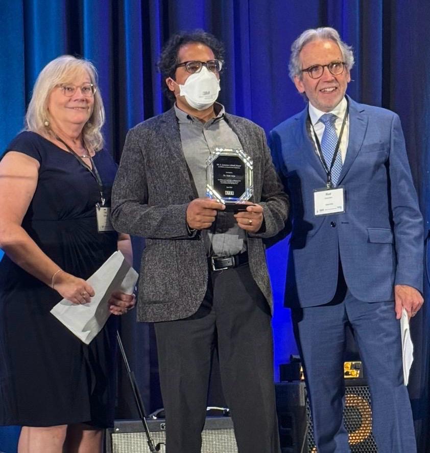 AmitAryaMD's tweet image. I began providing palliative care in long-term care in 2016 — an experience that’s shaped my work ever since.
Honoured to receive the 2025 Dr. S. Lawrence Librach Award, recognizing physician leadership in palliative care.
Grateful to all who’ve shared this journey. 🙏🏽