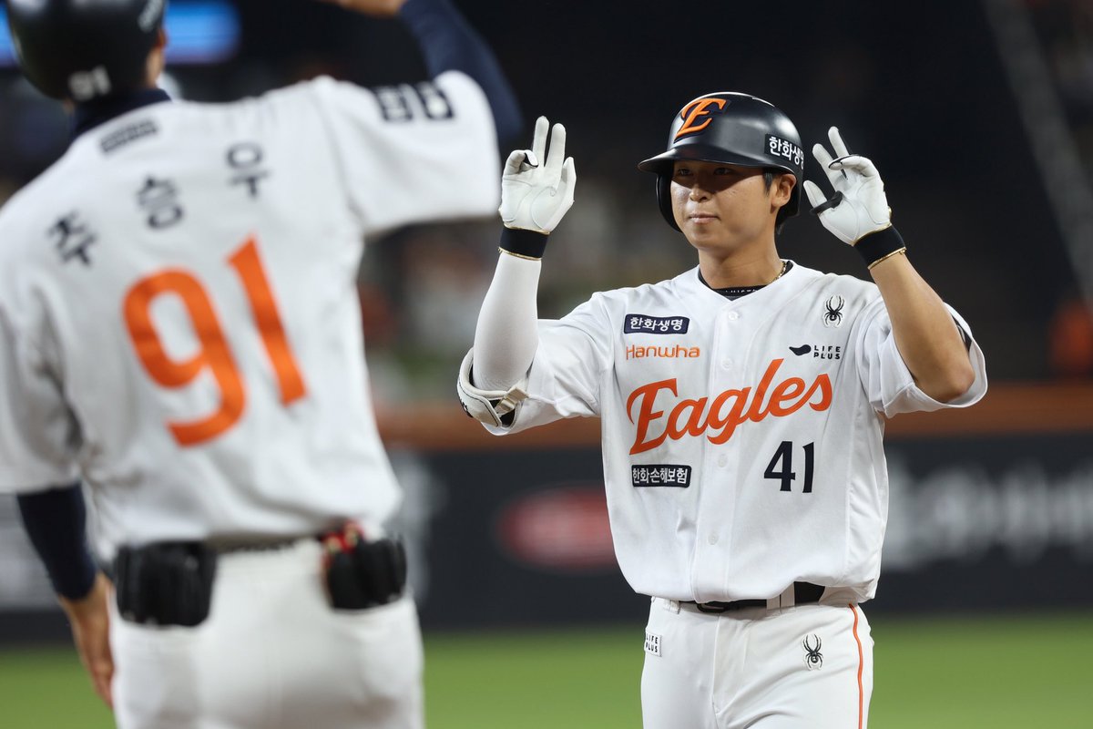 그 어렵다는 대타 한 타석 살려내기
오늘도 조용히 대타 2타점 적립한 최인호