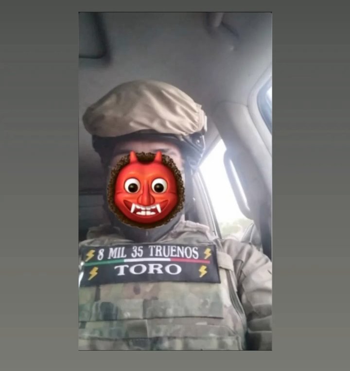 VivoenMarte2's tweet photo. Este mugroso es apodado "Toro" es un delincuente activo de la narco terrorista organización del Cartel Del Noreste/Zetas de #NuevoLaredo #Tamaulipas es de la "oficina" del narco terrorista del "Mando Trueno" los "Truenos del Infierno" vive siendo un grupo de sicarios y son responsables de cometer varias cobardes emboscadas a elementos del gobierno como @Defensamx1 y @GN_MEXICO_ en la ciudad fronteriza de Nuevo Laredo, Tamaulipas.