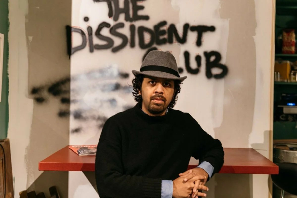 Institut français UK (@ifru_london) on Twitter photo Author of graphic novel The Dissident Club, <a href="/TahaSSiddiqui/">Taha Siddiqui</a> will be in conversation with <a href="/ZainaErhaim/">Zaina Erhaim 🪬</a>, <a href="/fiona_obrien/">Fiona O'Brien</a> (<a href="/RSF_inter/">RSF</a>) & <a href="/dnlgorman/">Daniel Gorman</a> (<a href="/englishpen/">English PEN</a>) on Thu 12 June - 19.00 <a href="/ifru_london/">Institut français UK</a>
🎟️institut-francais.org.uk/events-agenda/…
Read the review by <a href="/johnfreeman_DTT/">John Freeman</a>
downthetubes.net/graphic-noveli… Author of graphic novel The Dissident Club, <a href="/TahaSSiddiqui/">Taha Siddiqui</a> will be in conversation with <a href="/ZainaErhaim/">Zaina Erhaim 🪬</a>, <a href="/fiona_obrien/">Fiona O'Brien</a> (<a href="/RSF_inter/">RSF</a>) & <a href="/dnlgorman/">Daniel Gorman</a> (<a href="/englishpen/">English PEN</a>) on Thu 12 June - 19.00 <a href="/ifru_london/">Institut français UK</a>
🎟️institut-francais.org.uk/events-agenda/…
Read the review by <a href="/johnfreeman_DTT/">John Freeman</a>
downthetubes.net/graphic-noveli…