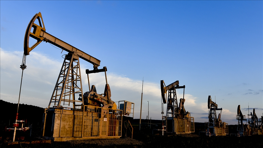 🛢️Rus petrolüne tavan fiyat uygulayanlara petrol satışına yönelik yasak uzatıldı

🗓️Putin'in imzaladığı kararnameyle, Batılı ülkelerin Rus petrolüne varil başına 60 dolar tavan fiyat uygulamasına karşı yaptırım kararının süresi 31 Aralık 2025'e uzatıldı

v.aa.com.tr/3593227