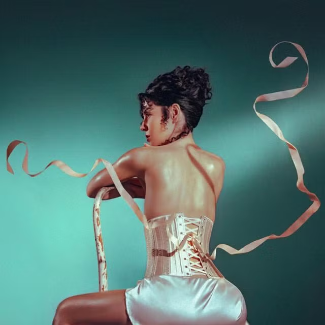 Tonight I am gonna react to the new Marina album PRINCESS OF POWER!  

Come and join me and share your opinions :) 

twitch.tv/jukayvid