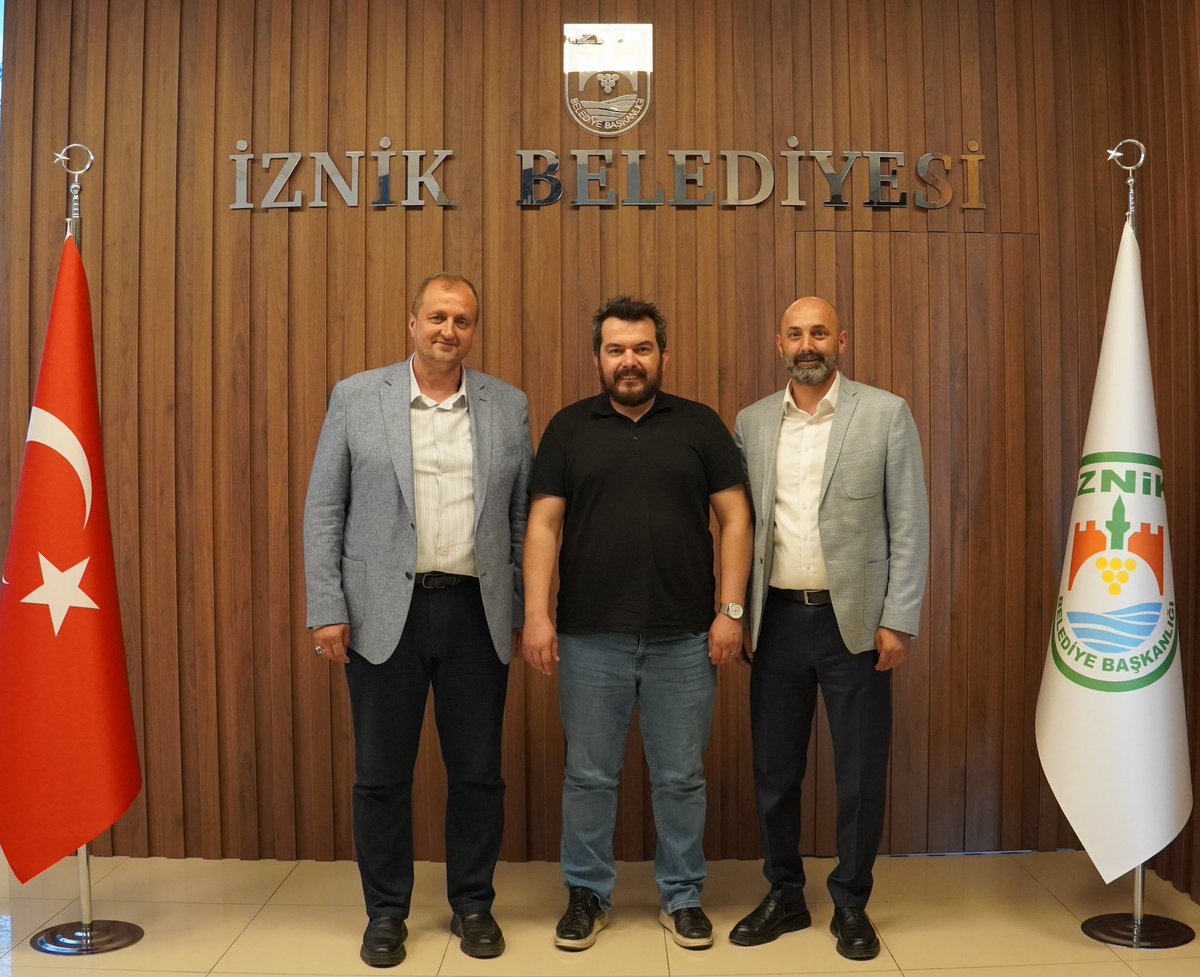 📍<a href="/iznikbelediyesi/">İznik Belediyesi</a> Başkanı, değerli Abim Sn. <a href="/kaganmehmetusta/">Kağan Mehmet Usta</a> Beyefendi ve Başkan Yardımcısı değerli dostum Sn. <a href="/ahmetky16/">Ahmet KAYA</a> Beyefendiyi ziyaret ettim.
Nazik kabulleri, istişare ve sohbetleri için çok teşekkür ediyorum.
#nicea #iznik