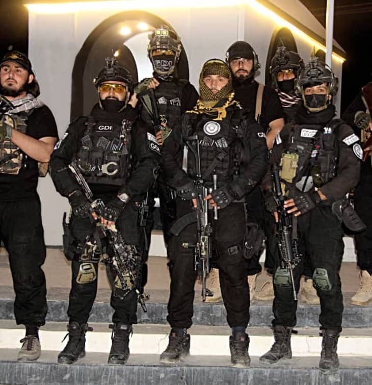 این شیران بُران قابل تشویق و ترغیب اند، چون ما میله می گیریم و آرام می خوابیم، و آنها خوارج را از پا در می آورند.