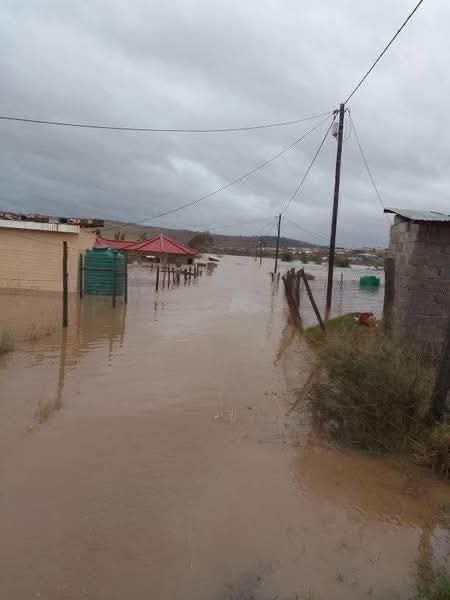 WhyUfikelate's tweet photo. Check your people in Mthatha . Pray for Mthatha 🥶🌧️🙏😭

Mthatha https://t.co/Ai375VZrcZ