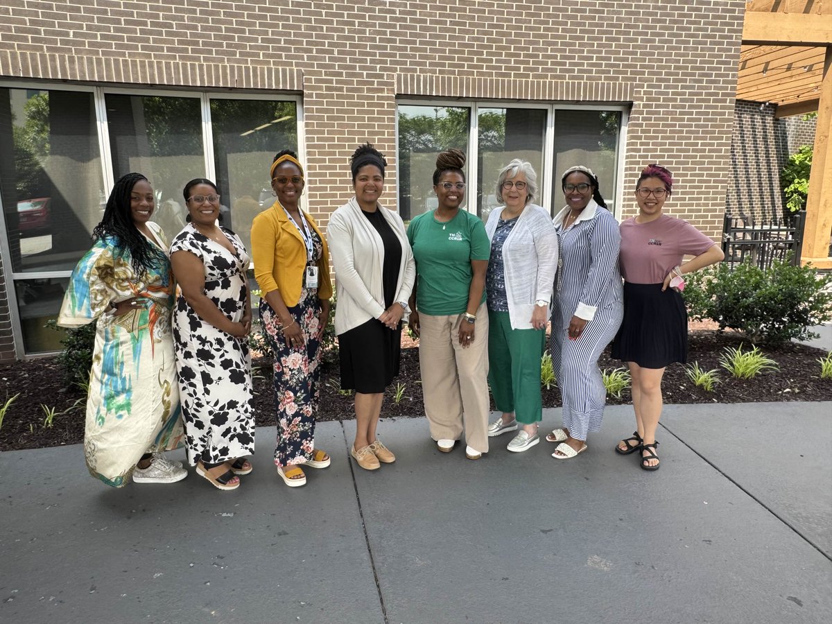 Darkness2Light's tweet image. Big things hapening in TN! Our Instructors authorized 21 new Facilitators through our partnership with TN Child Care Resource & Referral + @SignalCenters.
5 Instructor Candidates also observed as they prepare to lead! 👏
Want to partner? 👉 d2l.org/contact