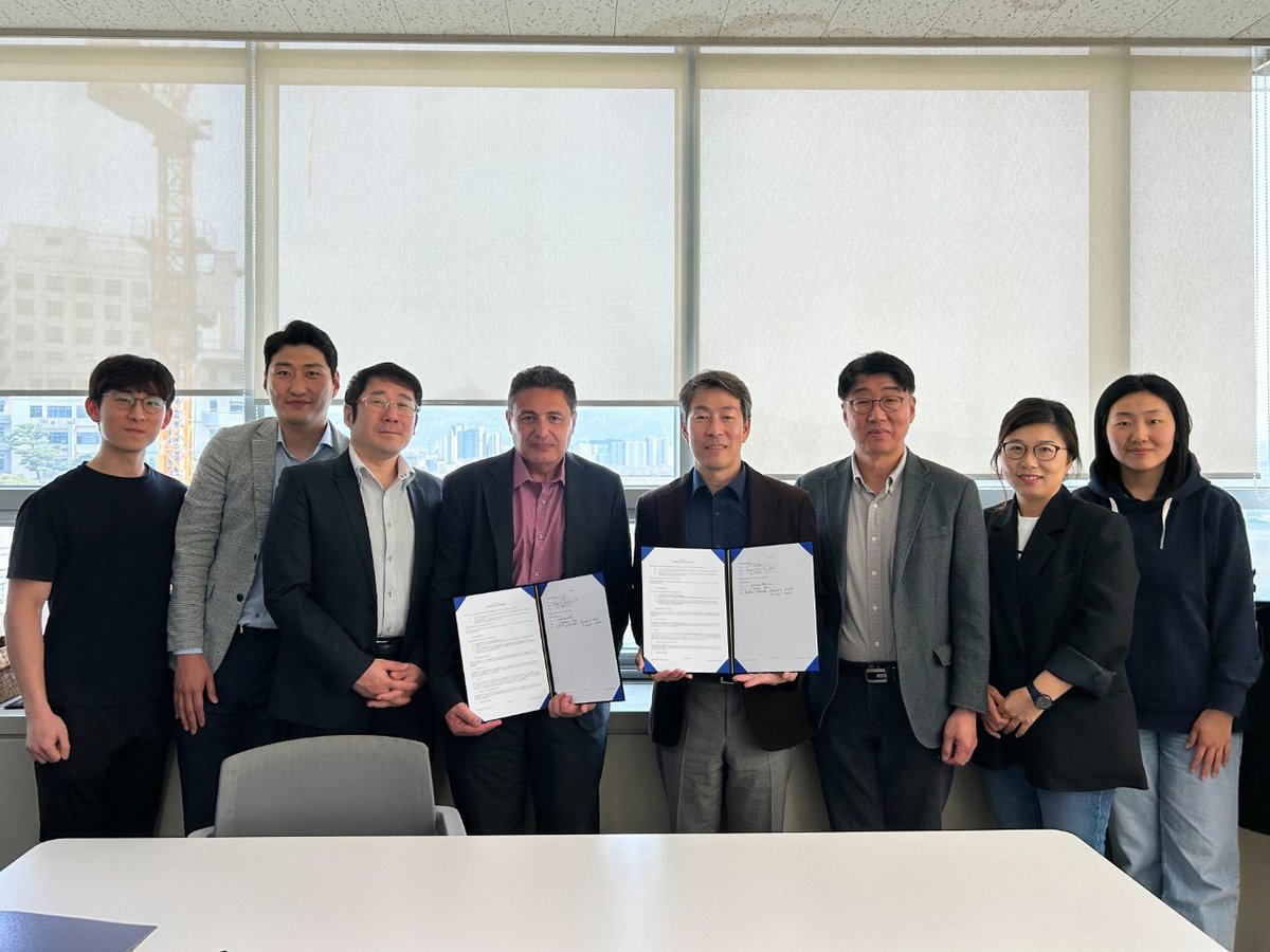 VIAVI and Hanyang University has announced a Memorandum of Understanding to collaborate on #AI-RAN, #5G and #6G research at the university’s Beyond-G Global Innovation Center. 

Learn more: ow.ly/hfol50W6TQU
