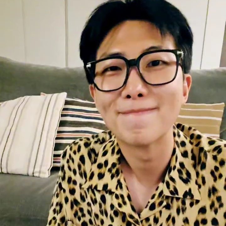 RUNCH_NATION's tweet photo. Kim Namjoon for Dinner https://t.co/SBwIIYw2N8