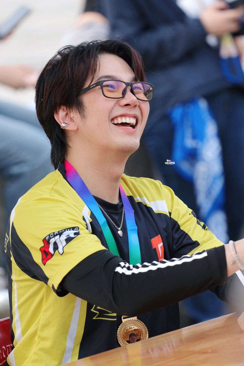 ได้ดูบิวดริฟรถโชว์  เลี้ยงข้าว เลี้ยงน้ำ ได้ไฮทัชทุกคนแบบไม่รีบเร่ง ทั้งหมดนี้เป็นงานฟรี ชมฟรี ไม่เสียเงิน  สุดยอดเลย วาสนาบียัวร์

BUILD DRIFT CAR SHOW
080625  #HappyBuildOnTrack
꒰ <a href="/JakeB4rever/">BIU.</a> #BuildJakapan ꒱ 
#Beyourluve 

#bluuniversepic