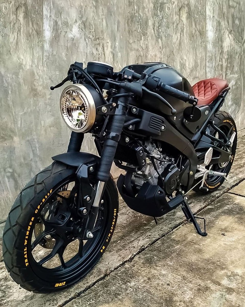 Yamaha XSR 155
#CafeRacer