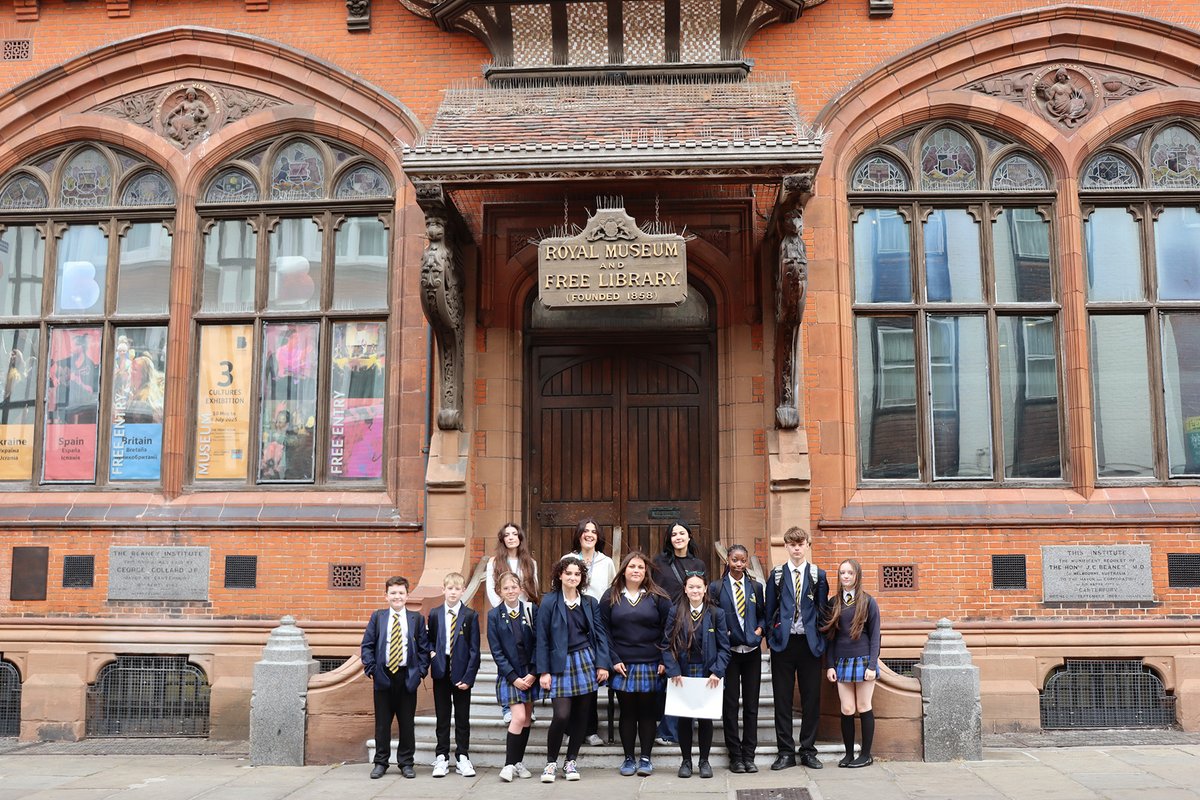 EKC Canterbury College (@canterburycoll) on Twitter photo Young artists from our Art department and <a href="/TowersSchool/">Towers School</a> team up to redesign a mural for <a href="/The_Beaney/">The Beaney</a> 🎨✨ Their amazing collaboration will be on display at the museum entrance!
Read more here: canterburycollege.ac.uk/news/art-stude… Young artists from our Art department and <a href="/TowersSchool/">Towers School</a> team up to redesign a mural for <a href="/The_Beaney/">The Beaney</a> 🎨✨ Their amazing collaboration will be on display at the museum entrance!
Read more here: canterburycollege.ac.uk/news/art-stude…