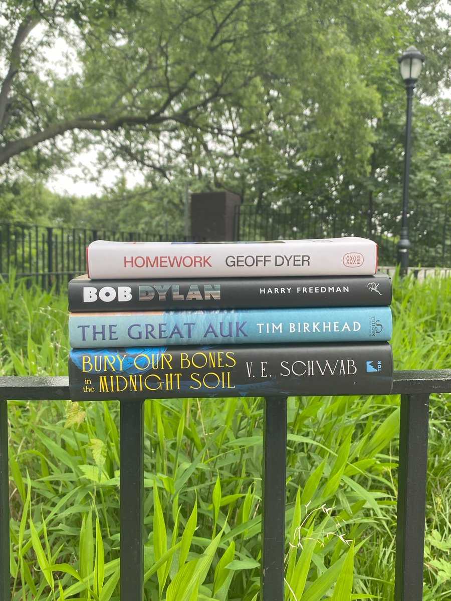 macmillanreads's tweet image. Happy #bookbirthday to Harry Freedman, @veschwab , Tom Birkhead, @DyerGeoff , and all authors with books out today #Bookstack #MacmillanAcademic