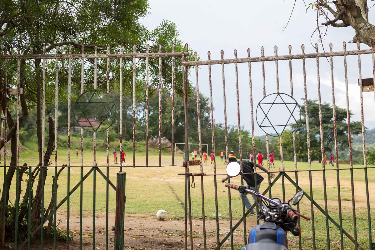 Uganda Press Photo (@uppaward) on Twitter photo 2025 competitions are on! 🎉 This month, we're revisiting last year's winners.
First <a href="/NathanKuteesa/">Rtn. Kuteesa J. Nathan - Ugandan Photographer🇺🇬</a>'s "A New Chapter: The Story of the Kahal Kadosh Sheertte Yisrael Uganda Community." Discover their unique journey of faith.
Visit IG for more details: instagram.com/share/p/BAMuOV… 2025 competitions are on! 🎉 This month, we're revisiting last year's winners.
First <a href="/NathanKuteesa/">Rtn. Kuteesa J. Nathan - Ugandan Photographer🇺🇬</a>'s "A New Chapter: The Story of the Kahal Kadosh Sheertte Yisrael Uganda Community." Discover their unique journey of faith.
Visit IG for more details: instagram.com/share/p/BAMuOV…