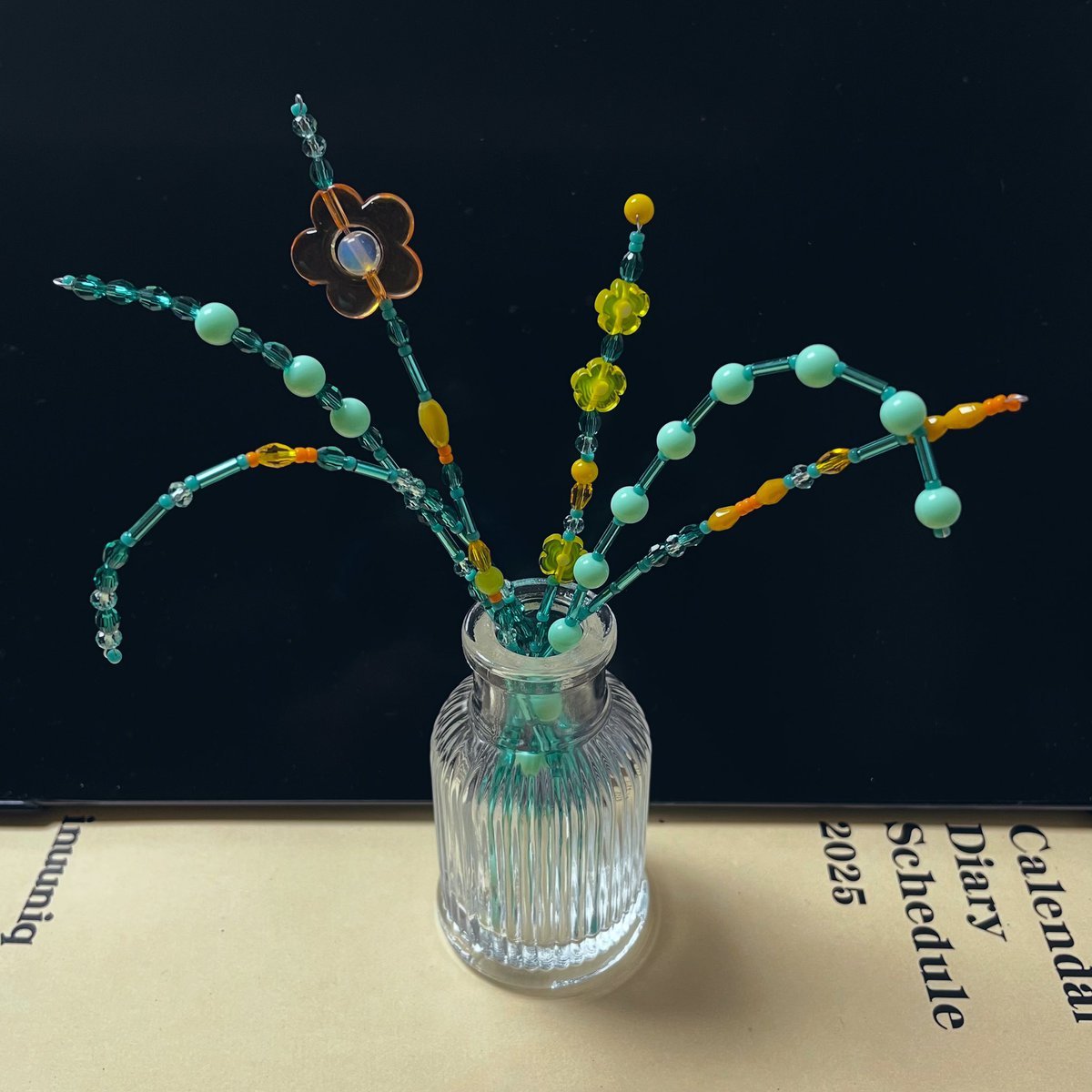 새 화분입니다. 구매 문의는 디엠주세요🪴