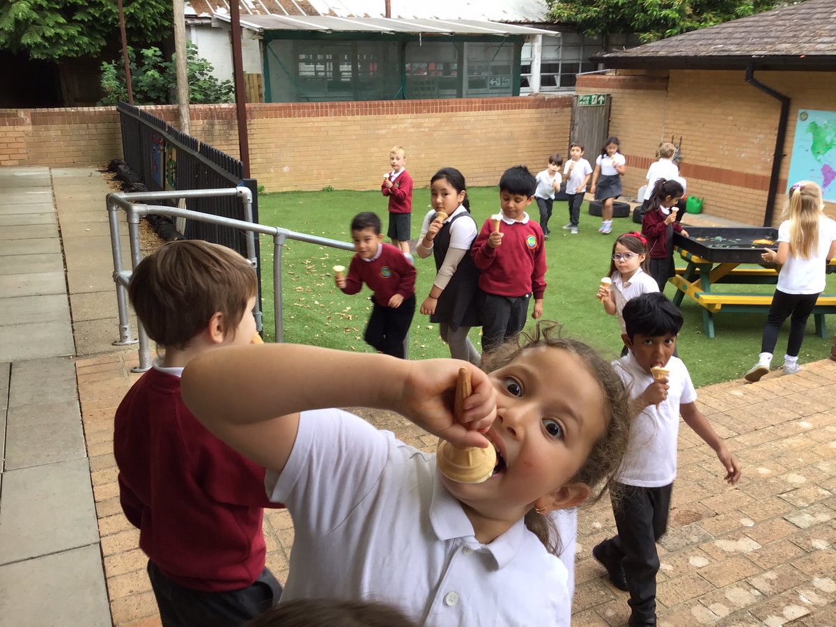 To finish our exciting English lesson Year 1@JeffersClass got to enjoy a delicious ice cream