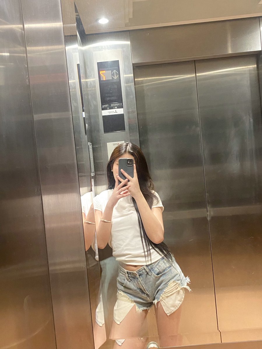 ของเล่นไฮโซ tweet media