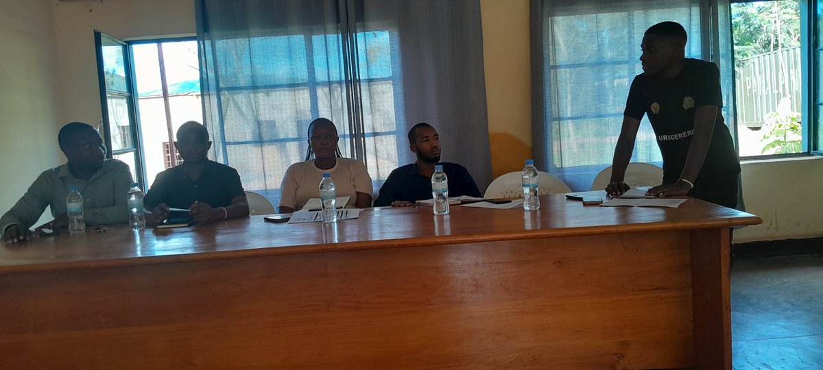 RYVCP_Mageragere (@ryvcp_magerager) on Twitter photo Biri kuba:Urubyiruko rw'Abakorerabushake muri <a href="/NyarugengeV/">RYVCP-NYARUGENGE DISTRICT</a> basuye RYVCP muri <a href="/Mageragere_Sect/">Mageragere Sector official Page</a> aho barimo kureba ibikorwa byakozwe,Kureba ko Komite zuzuye kuva ku murenge kugeza ku Kagari. Mu bikorwa byakozwe byagaragajwe hifashishijwe presentation. <a href="/Rwandapolice/">Rwanda National Police</a> <a href="/Kgl_Yvolunteers/">RYVCP Kigali City</a> Biri kuba:Urubyiruko rw'Abakorerabushake muri <a href="/NyarugengeV/">RYVCP-NYARUGENGE DISTRICT</a> basuye RYVCP muri <a href="/Mageragere_Sect/">Mageragere Sector official Page</a> aho barimo kureba ibikorwa byakozwe,Kureba ko Komite zuzuye kuva ku murenge kugeza ku Kagari. Mu bikorwa byakozwe byagaragajwe hifashishijwe presentation. <a href="/Rwandapolice/">Rwanda National Police</a> <a href="/Kgl_Yvolunteers/">RYVCP Kigali City</a>